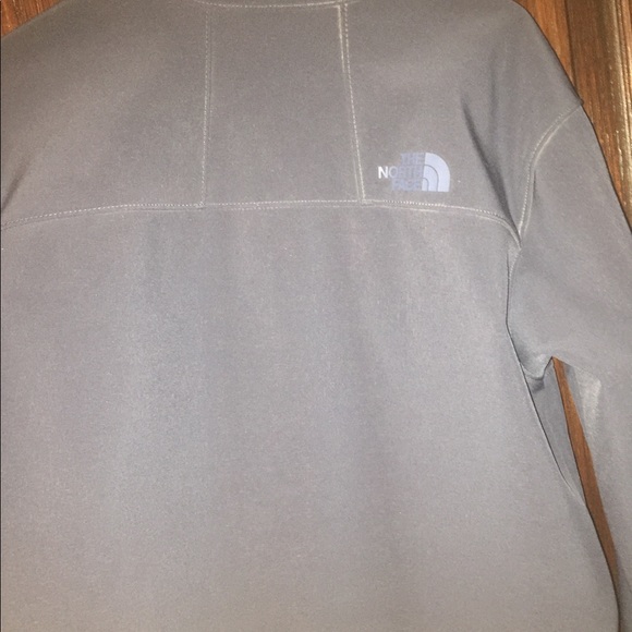 North Face Men’s Jacket Small - Picture 4 of 4